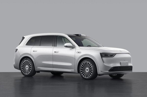 驰盈配资 7月新车申报汇总：多款大型SUV申报，问界M8纯电版、极石新车型